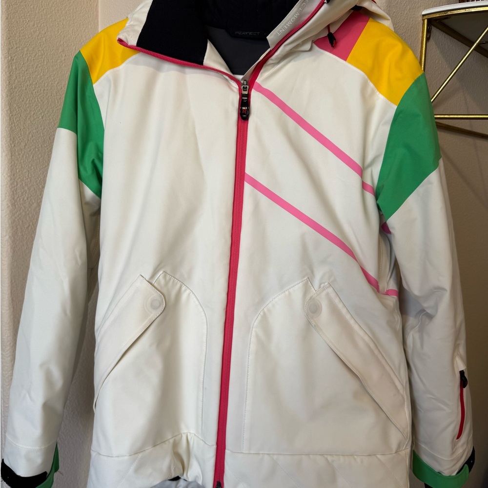 Perfect Moment White and Pink Ski Jacket with Colorblock Design